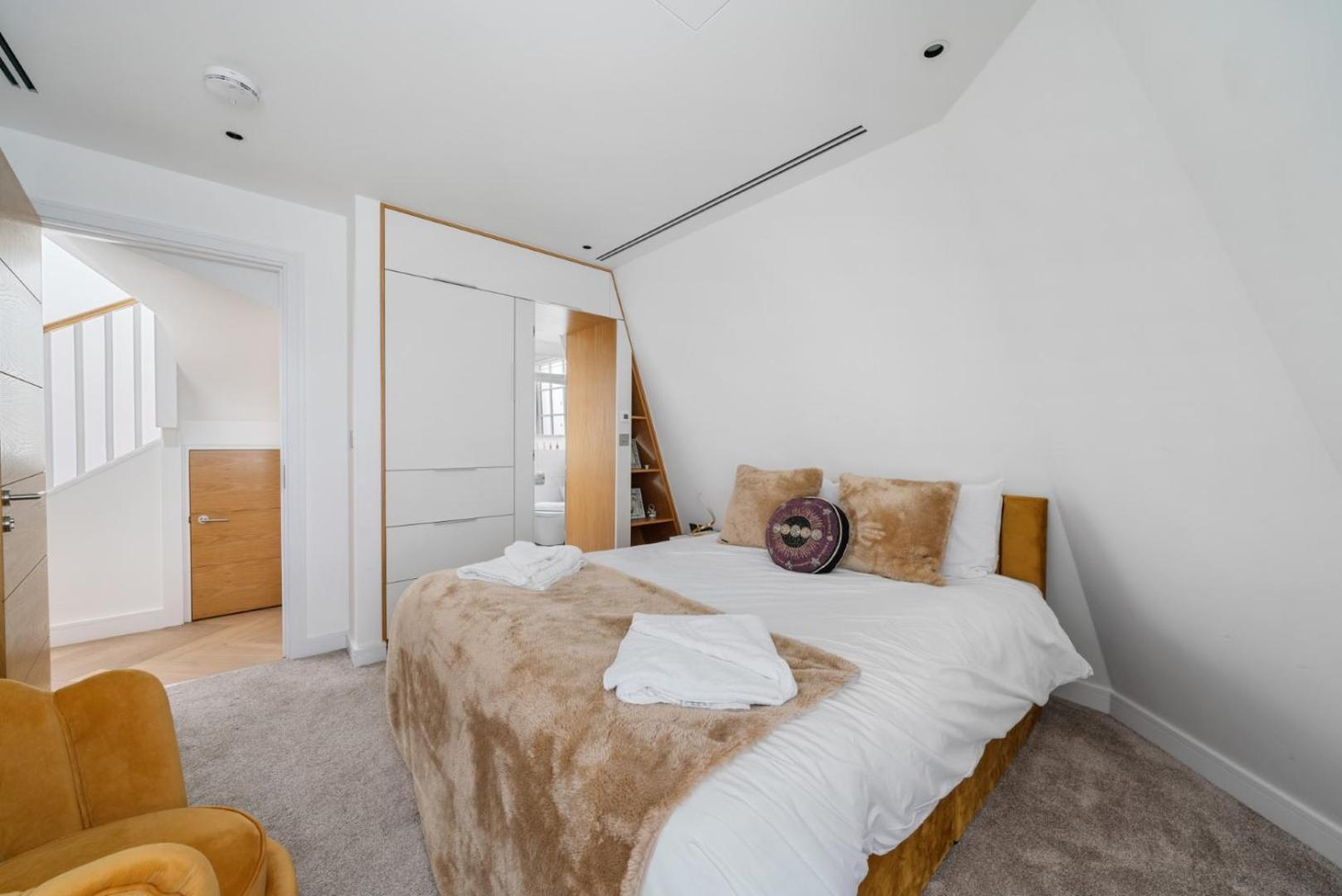 Elegant 3-Bedroom Penthouse In Marble Arch 70 Лондон Экстерьер фото