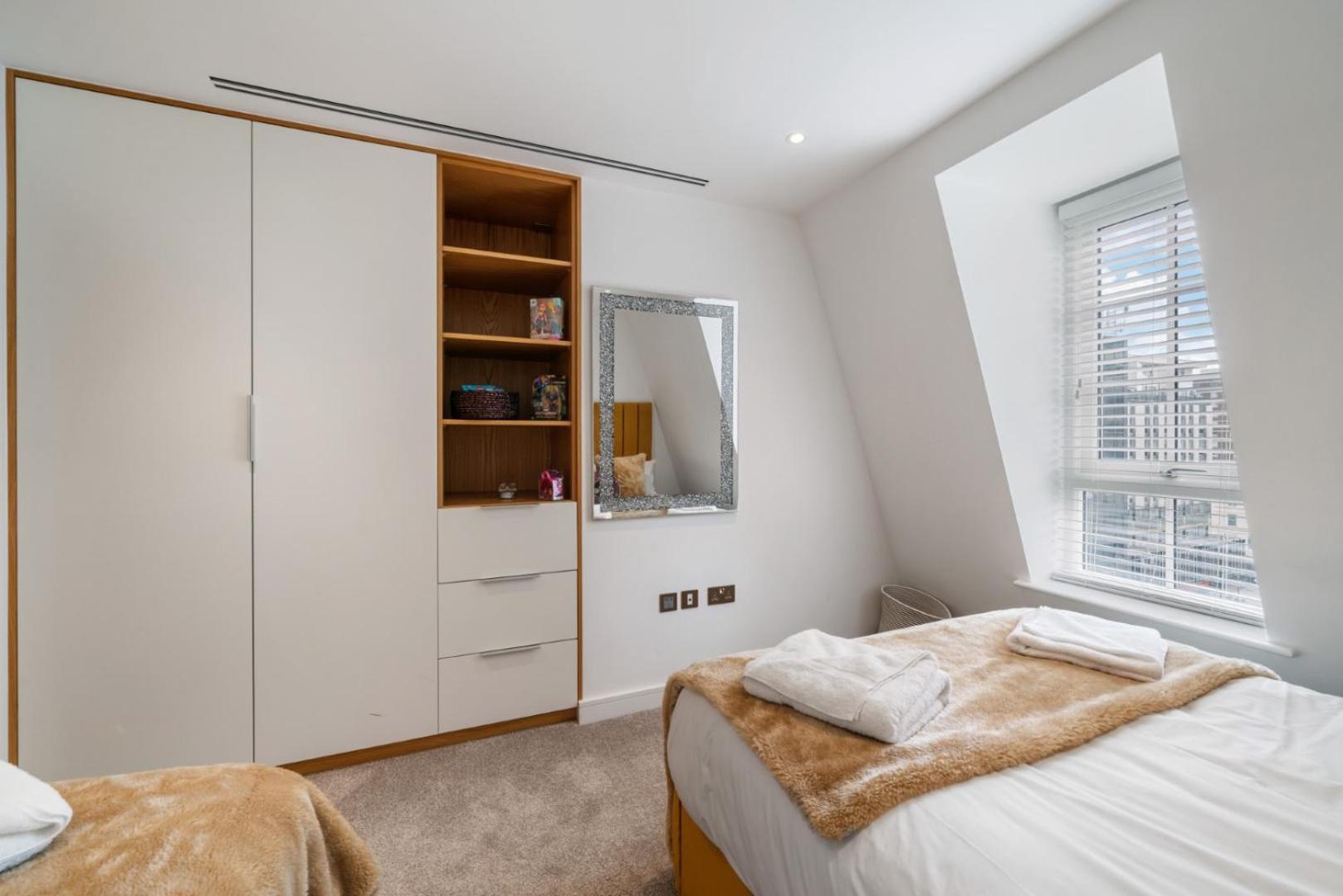 Elegant 3-Bedroom Penthouse In Marble Arch 70 Лондон Экстерьер фото
