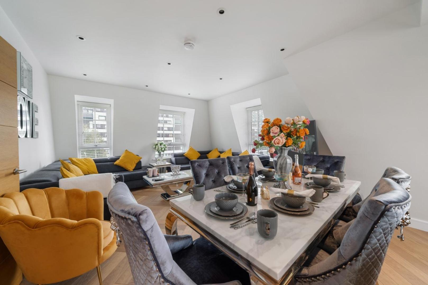 Elegant 3-Bedroom Penthouse In Marble Arch 70 Лондон Экстерьер фото