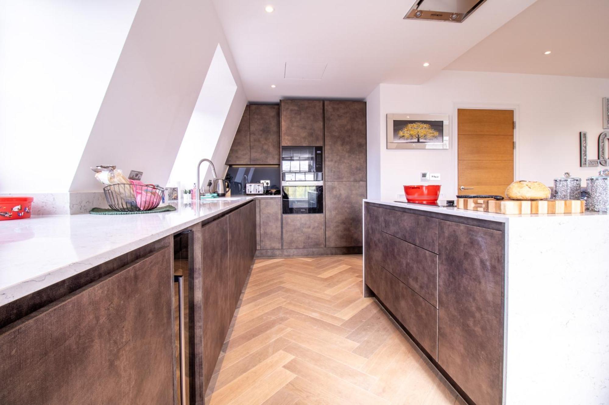 Elegant 3-Bedroom Penthouse In Marble Arch 70 Лондон Экстерьер фото